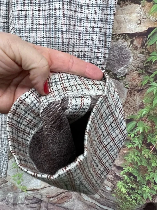 THEORY Plaid Pull-On Plaid Cropped Pants, 6 - Picture 6 of 12